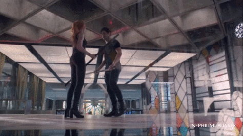 Clary alec face off